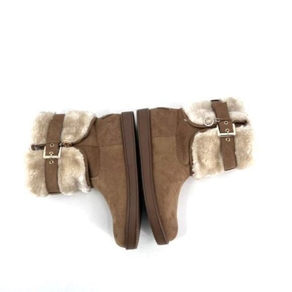 LNWOT Guess Women's Adlen Faux Fur Round Toe Ankle Boots Brown Tan Size 7 - Picture 4 of 11